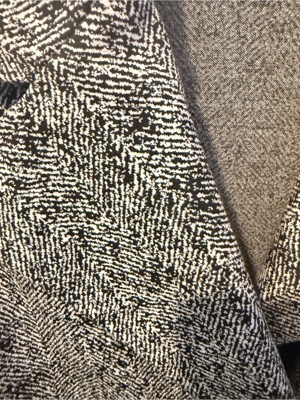 Versatile Herringbone Jacket - Picture 2 of 6